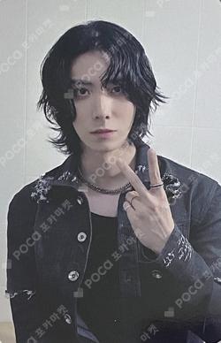 Sequence JUMP UP LUCKY DRAW HWIYOUNG photocard image