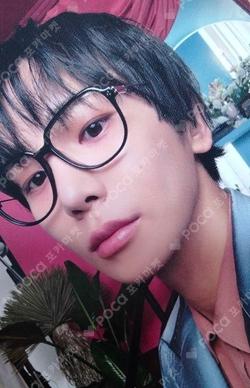 Tongue Tied Freaky Ver. Key photocard image