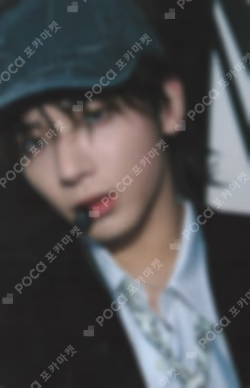 TOMORROW X TOGETHER minisode 3: TOMORROW POP-UP PHOTOCARD HOLDER KEYRING