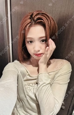 BABYMONS7ER KTOWN4U AHYEON photocard image
