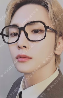 SHINee WORLD VI [PERFECT ILLUMINATION : SHINee'S BACK] CONCERT KIT Key photocard image