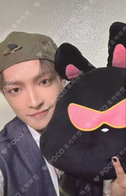 GOLDEN HOUR : Part.1 POP-UP EXHIBITION & STORE REWARD