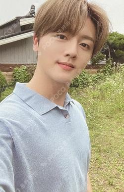 SF9 2nd Photo Book [COMMA] APPLEMUSIC YOUNGBIN photocard image