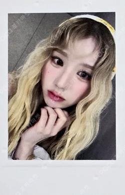 Dall APPLEMUSIC HeeJin photocard image