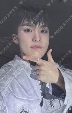 2024 TREASURE RELAY TOUR REBOOT FINAL IN SEOUL MD BOOTH LUCKY DRAW EVENT PARK JEONG WOO photocard image