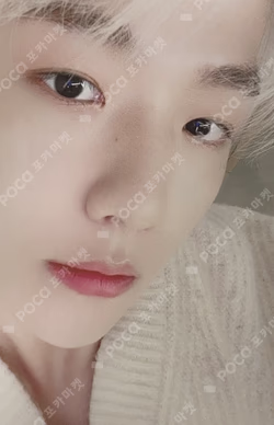 Beyond LIVE BAEKHYUN : LIGHT FLIP BOOK + PHOTO CARD SET