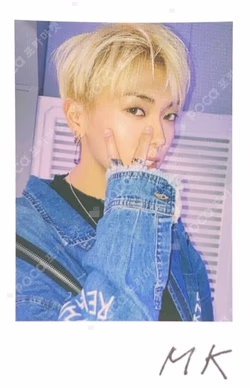 WE MUST LOVE POLAROID SET