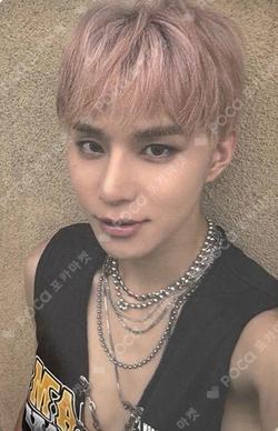 WALK MU-MO SHOP JUNGWOO photocard image