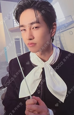 FLOW POP-UP STORE TRADING PHOTOCARD