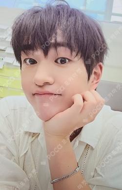 FLOW POP-UP STORE TRADING PHOTOCARD