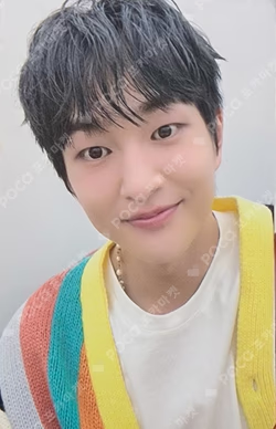 FLOW POP-UP STORE TRADING PHOTOCARD ONEW photocard image