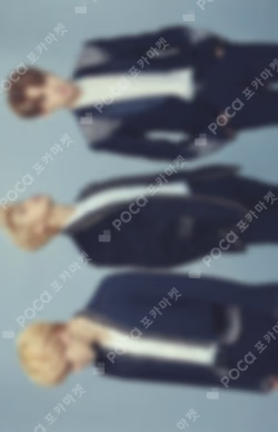 2017 BTS LIVE TRILOGY EPISODE III THE WINGS TOUR THE FINAL MINI PHOTO CARD