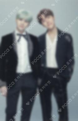2017 BTS LIVE TRILOGY EPISODE III THE WINGS TOUR THE FINAL MINI PHOTO CARD Unit photocard image