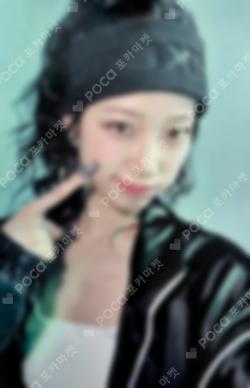 CRAZY STUDIO CHOOM Gift KAZUHA photocard image