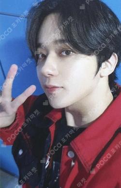 WHAT’S GOIN’ ON APPLEMUSIC YECHAN photocard image