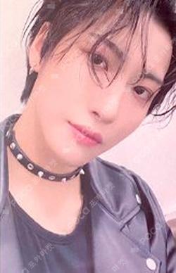 ZERO : FEVER Part.3 OWHAT SEONGHWA photocard image