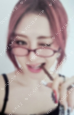 Pocamarket, LE SSERAFIM HUH YUNJIN CRAZY YES24 K-pop Photocard