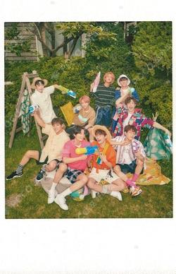 UNVEIL [Op.02 : I am WHO] POLAROID PHOTOCARD SET Unit photocard image