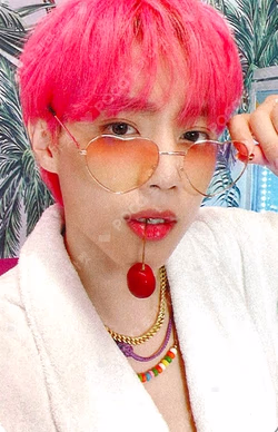 THRILL-ING Platform Ver. Splash Ver. SUNWOO photocard image
