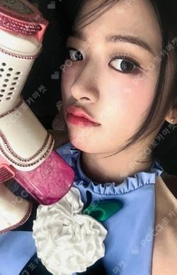 IVE YUJIN 的小卡圖片