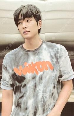FLOW NEMO Ver. B Ver. ONEW photocard image