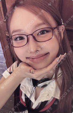 NA NAYEON NAVELY PHOTO HOLDER