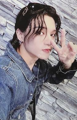 GOLDEN HOUR Part.1 WORK TO LIVE VER. ATEEZ OFFICIAL PLATFORM