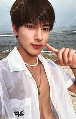 PHANTASY Pt.1 Christmas In August Present Ver. ERIC photocard image