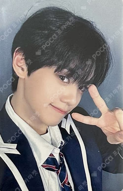 2024 ZEROBASEONE THE FIRST TOUR TIMELESS WORLD IN SEOUL TWILLY SCARF KIM GYUVIN photocard image