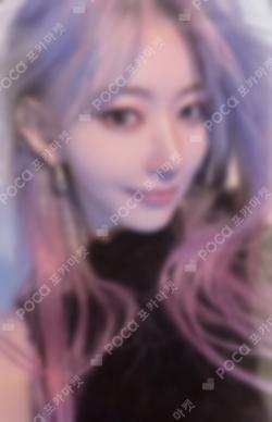 CRAZY Target Exclusive SAKURA photocard image