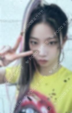 CRAZY Target Exclusive KAZUHA photocard image