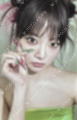 CRAZY Target Exclusive HONG EUNCHAE photocard image