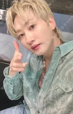 606 YIZHIYU EUNHYUK photocard image