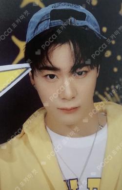 2023 SEASON’S GREETINGS TRADING CARD