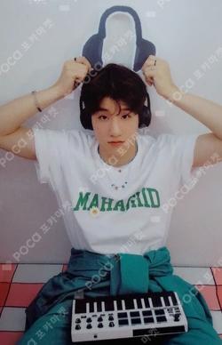 2023 SEASON’S GREETINGS TRADING CARD
