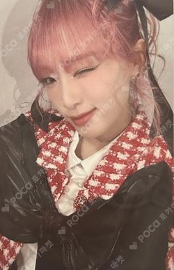 DNA TOWER RECORDS YENA photocard image