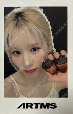 Dall FLNK HeeJin photocard image