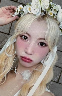 Dreamy Resonance EVERLINE YUBIN photocard image