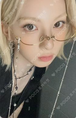 Fe3O4: STICK OUT APPLEMUSIC BAE photocard image