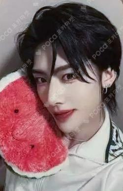 ZEROBASEONE RICKY photocard image