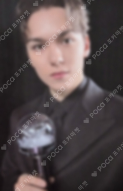 Pocamarket, Seventeen VERNON SEVENTEEN RIGHT HERE WORLD TOUR CARAT