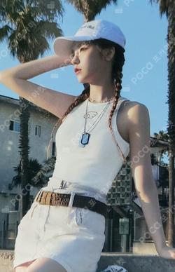 ITZY 2024 SEASON'S GREETINGS [Best Friends Forever] TRADING CARD