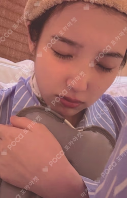 2024 IU HEREH WORLD TOUR CONCERT ENCORE : THE WINNING COLLECT BOOK VER.2