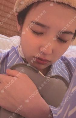 2024 IU HEREH WORLD TOUR CONCERT ENCORE : THE WINNING COLLECT BOOK VER.2 IU photocard image