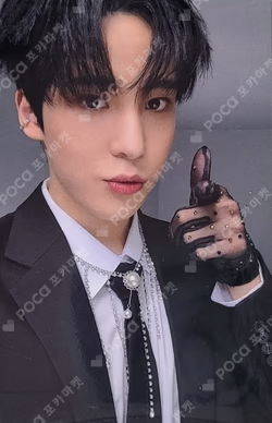 THE WORLD EP.PARADIGM JAPAN FC YUNHO photocard image