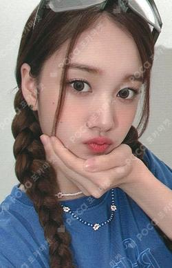 2024 STAYC FANMEETING STAYC MOVIE CLUB STAYC T-SHIRT J photocard image