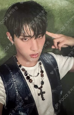 SAD SONG POP-UP STORE REWARD KEEHO photocard image