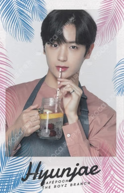 CAFÉ POCHA -THE BOYZ BRANCH- RANDOM POLAROID PHOTOCARD