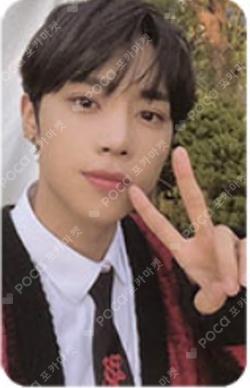 THE BOYZ FAN-CON THE FILM FESTIVAL PHOTOCARD HOLDER SET RED