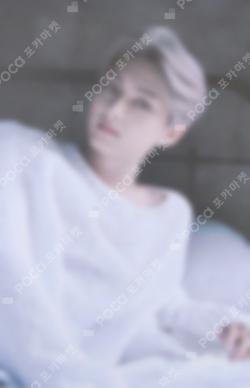 Attacca HYBE INSIGHT JUN photocard image